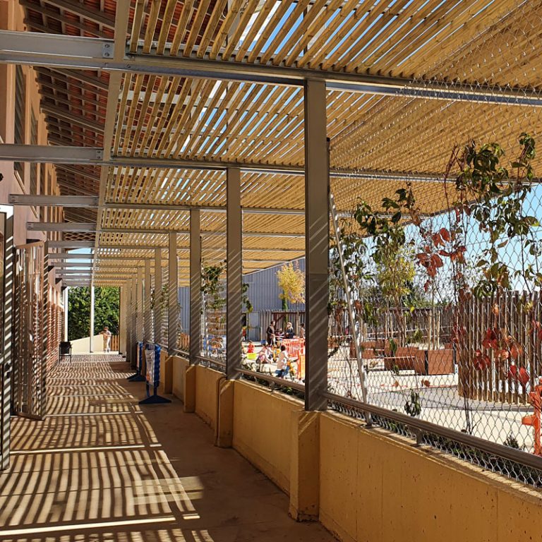 REFUGIS CLIMÀTICS. Adaptant escoles al canvi climàtic